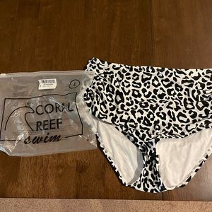 Coral reef barefoot bottom size L